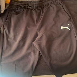 Men’s black puma shorts